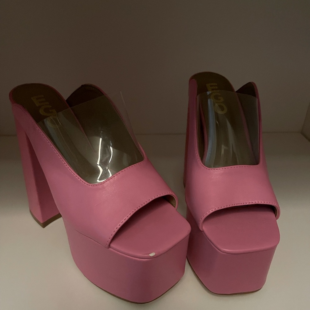 SUPER CUTE EGO PINK PLATFORM HEELS 😍 👠